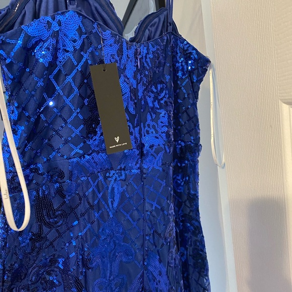 Immaculate sparkle jumpsuit from Lulu’s - Picture 8 of 9